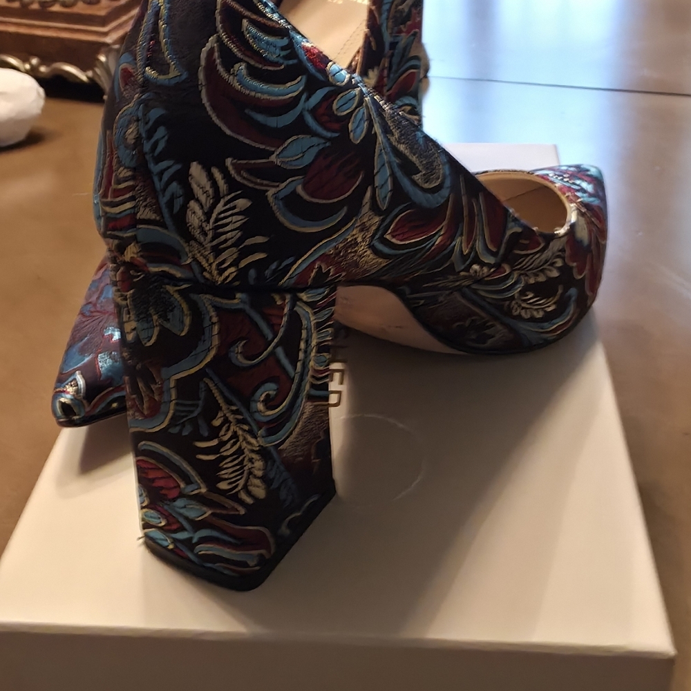 Marc Fisher Blue and Red Patterned Heels
